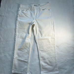 Calvin Klein Women Jeans Capri Style White Size 31